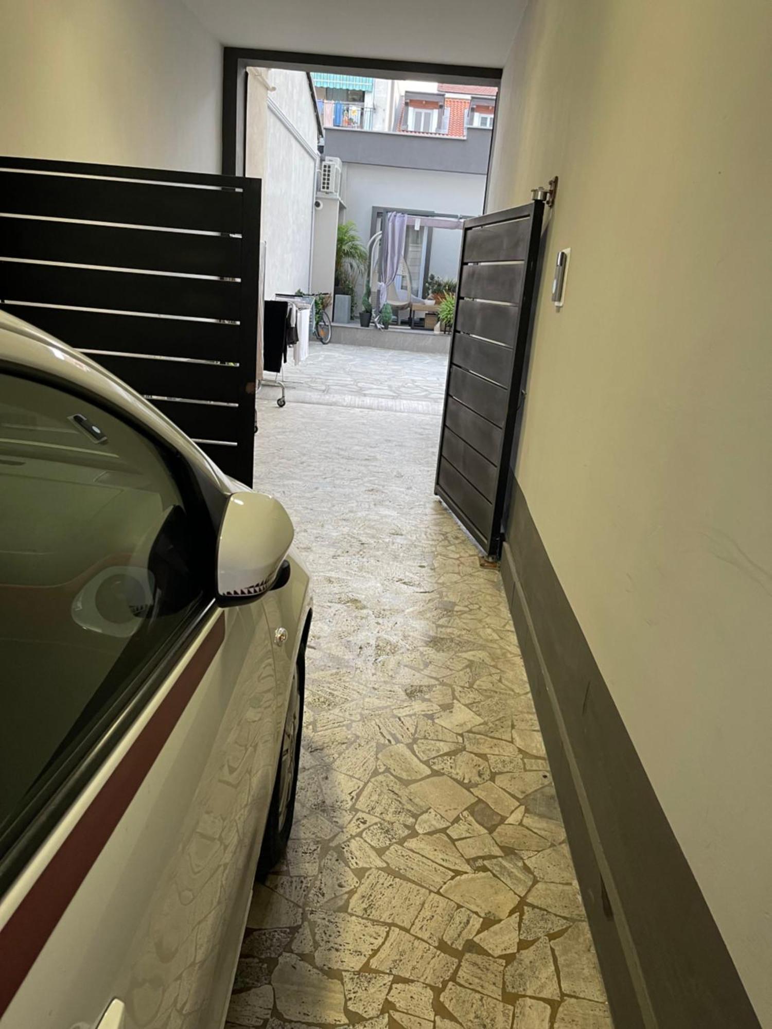 Decoluxe !Apartamento Con 1 Camera Da Letto , In Zona San Paolo , Via Martiniana Торино Екстериор снимка