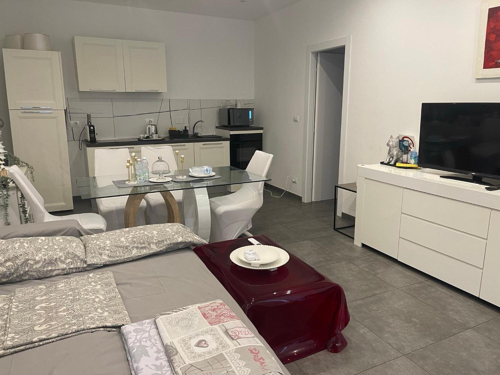 Decoluxe !Apartamento Con 1 Camera Da Letto , In Zona San Paolo , Via Martiniana Торино Екстериор снимка